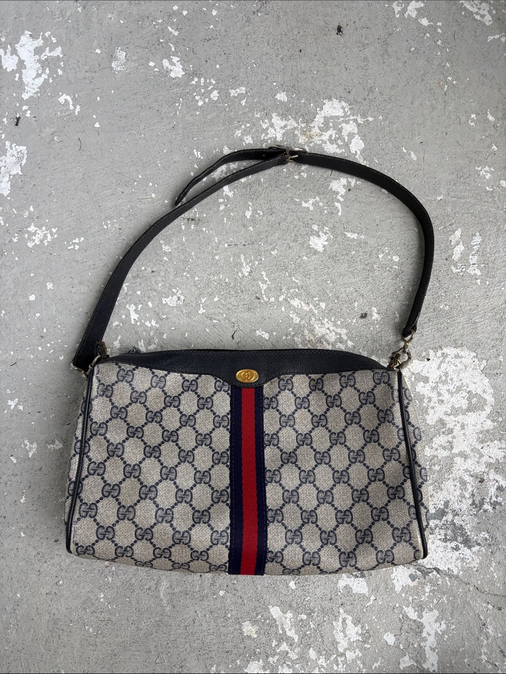 Vintage Gucci Crossbody distressed
